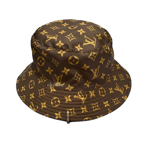 lv bucket hat.